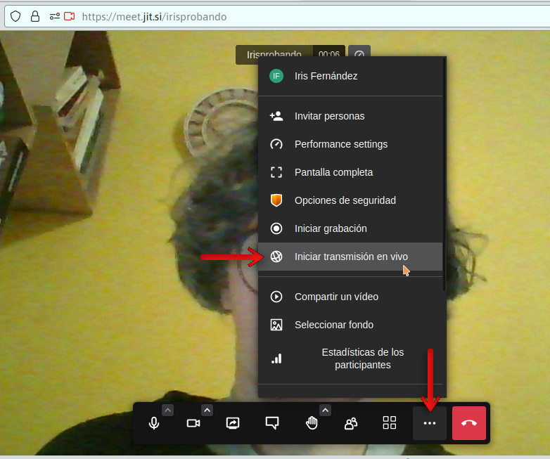 Opción "Iniciar transmisión en vivo", menú de opciones de Jitsi.